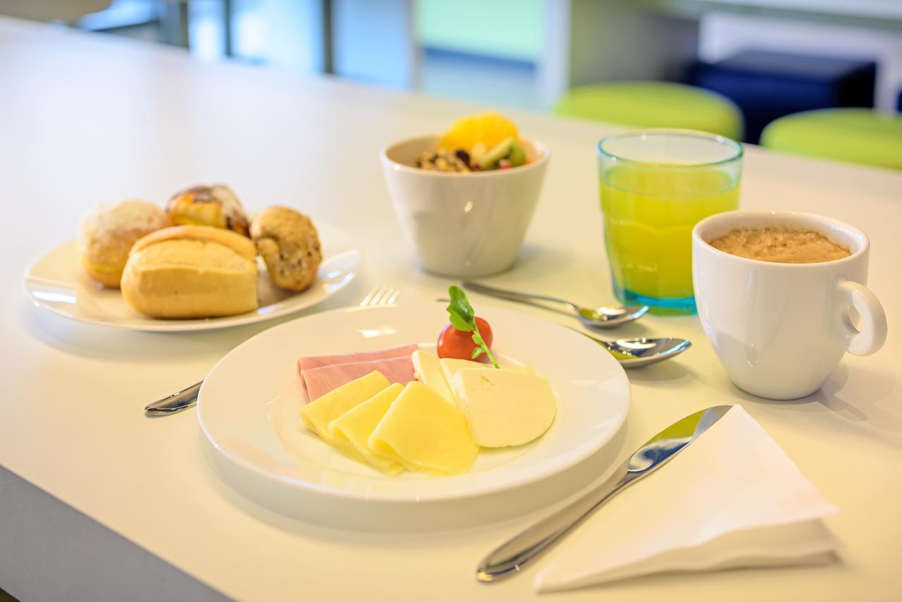 Ibis Budget โซโรกาบา ภายนอก รูปภาพ